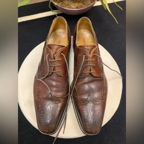 MAGNANNI Oxfords Dress Shoes Sz. 10.5 M Brown Leather Wingtip Brogue Spain