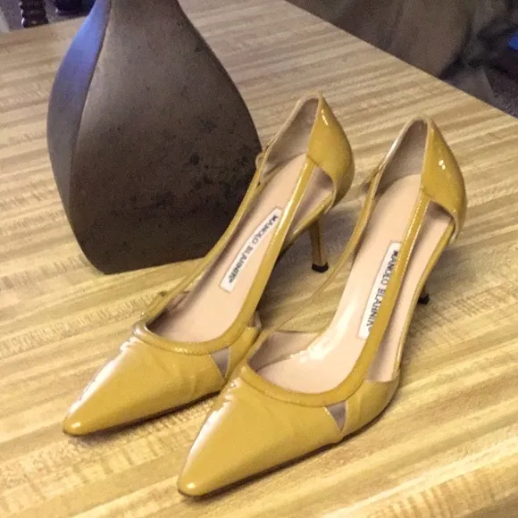 Manado Blahnik Heels. SUPER SALE💥💥