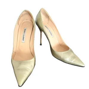 Manolo Blahnik BB Heels Metallic Pumps Beige Patent Pointed Toe Stiletto Heel
