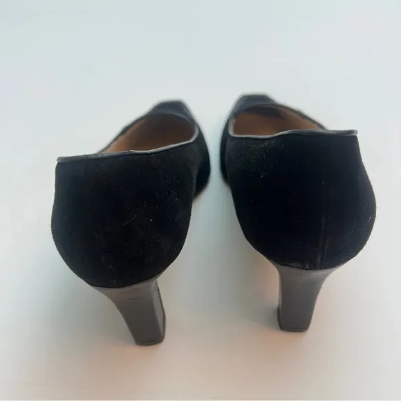 Manolo Blahnik Black Suede, Pointed Toe Heels, Size 39.5/8