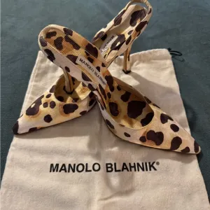 Manolo Blahnik Brown Tan Heels with Rare Leopard Print