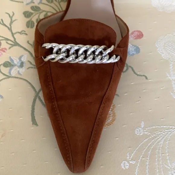 MANOLO BLAHNIK GORGEOUS SUEDE MULES