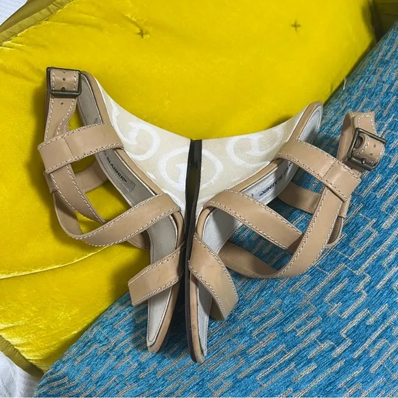 Manolo Blahnik High Heel Wedges Strappy Sandal Tan White Swirl Yald Bulgaro sz 8