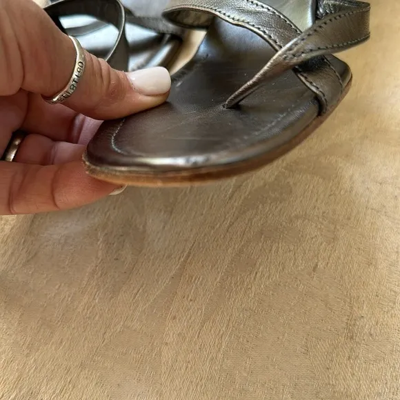 MANOLO BLAHNIK SUSA ANTHRACITE PEWTER SANDAL KITTEN HEEL​​​​