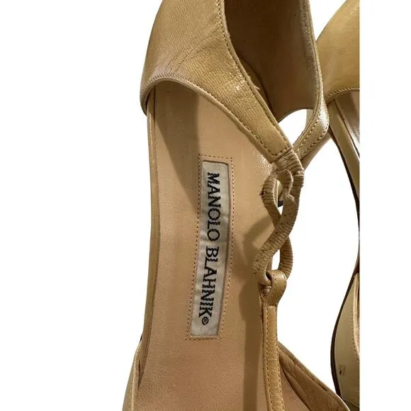 Manolo blahnik women's vintage beige t-strap pointed heels size 38.5