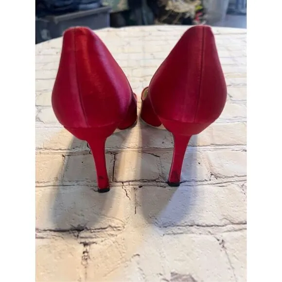 Manolo Blahnik Size 36 Pointed Toe Suede Pump Heels Red Classic Dressy Glam