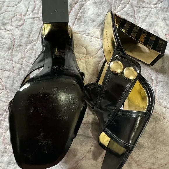 Marc by Marc Jacob’s black and gold heels straps slides