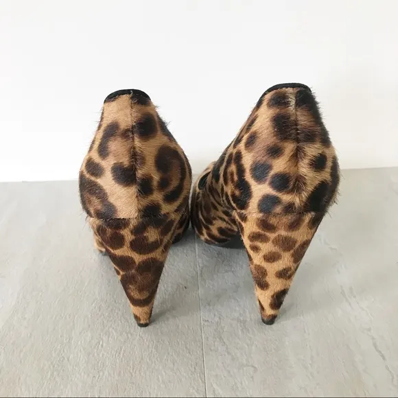 MARC FISHER Hesla Pump Animal Fur Heels 6