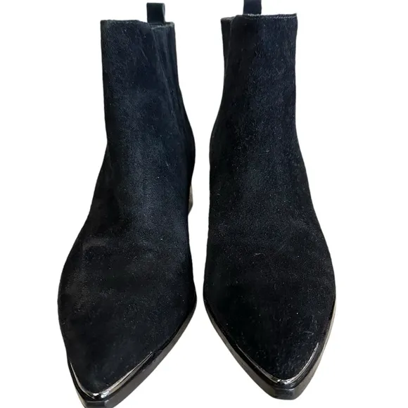 Marc Fisher Mlyommi black suede leather booties  pull on size 7