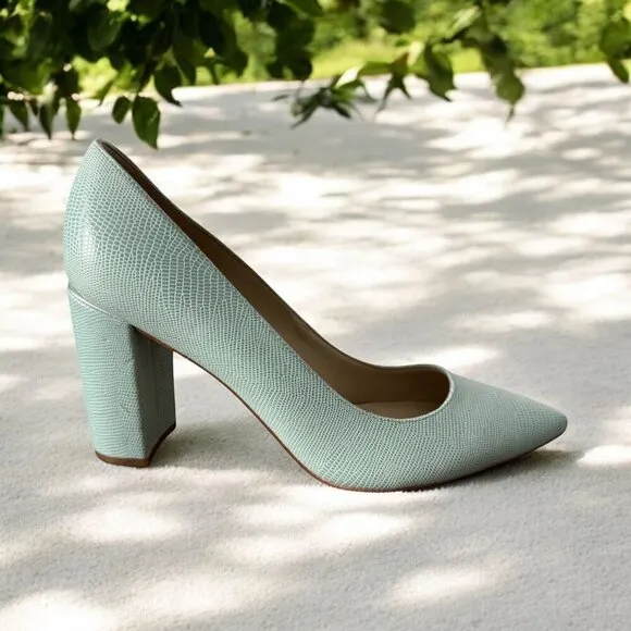 Marc Fisher Viviene4 Pump Heels Snakeskin Mint Green Pointed Toe Women's Size 8M
