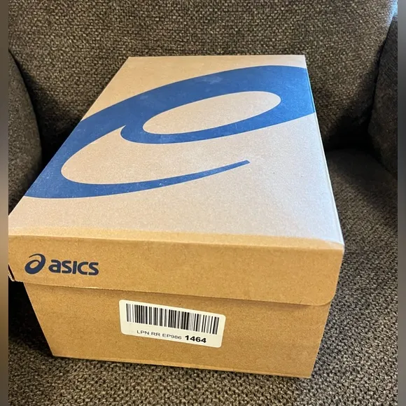 Men’s Asics Trail Scout 2 Cherry Tomato/ Black Size 12 Worn Once!