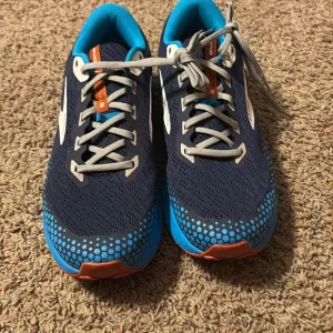 Men’s Brooks shoes