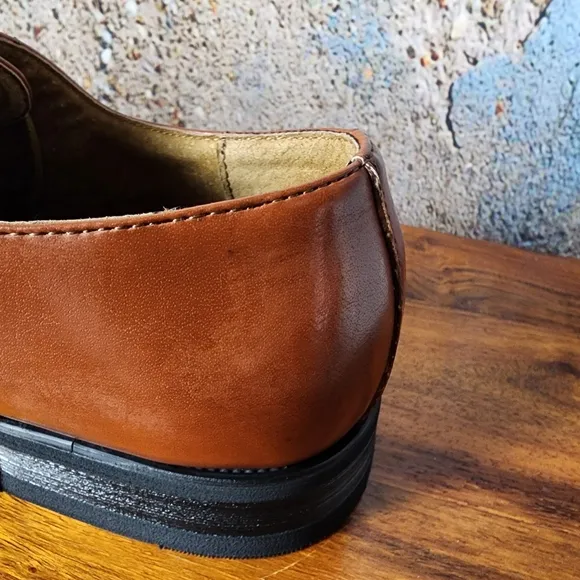 Men's Brown Cap Toe Oxfords Size 9.5-*Scuff*