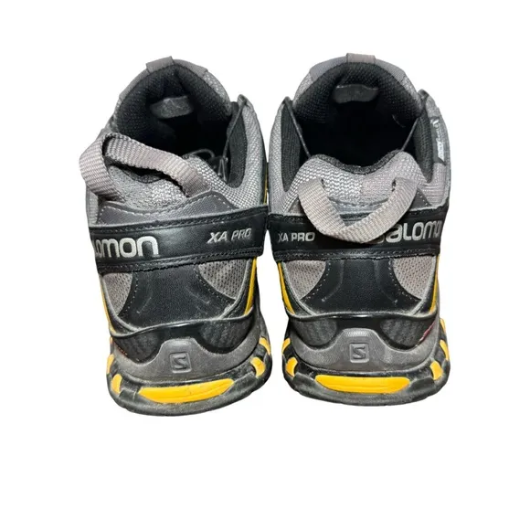 Men’s Salomon XA pro 3D trail hiking shoes size 8