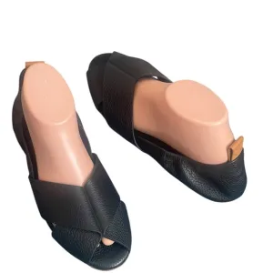 MERCEDES CASTILLO BlackPebbled Leather Amaia open ToeFlats Womens Size 9(39)