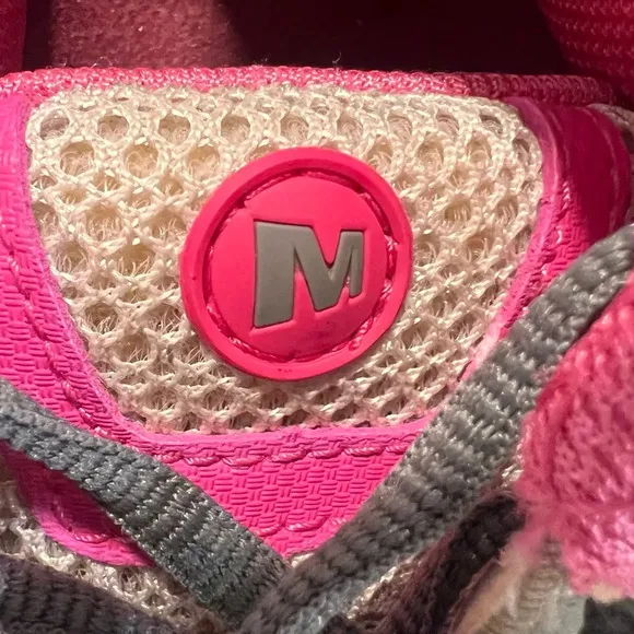 Merrell Mont Mavis Cosmos Orchid Sneakers. Size 10.