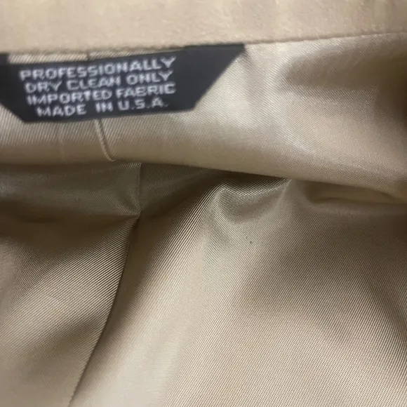 Methode Mens Suit Jacket suede like material no material listed. Size 42R