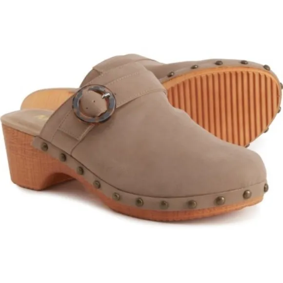 Mia Arturo Low Retro Wood Suede Studded Clogs Size 8
