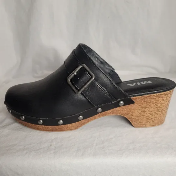 M.I.A. Women's Black Faux Leather Block Heeled Clogs Mules Size 8
