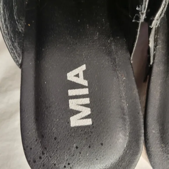 M.I.A. Women's Black Faux Leather Block Heeled Clogs Mules Size 8