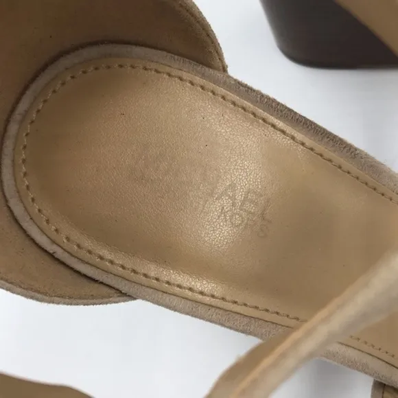Michael Kors Cream Suede Leather Strappy Wood Wedge Heels Size 8