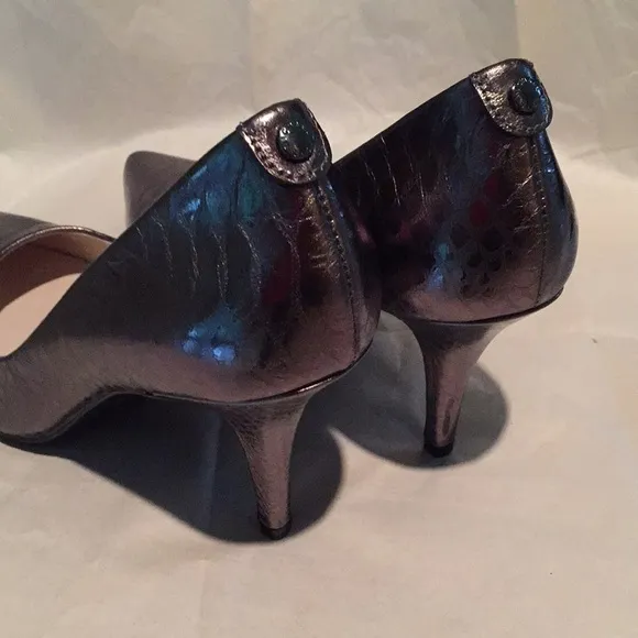Michael Kors Heels Pointed Toe Metallic Pewter Brown Color Size 8