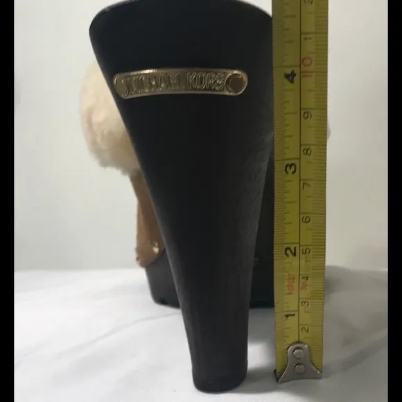 Michael Kors Shearling lined Mules Size 8 EUC