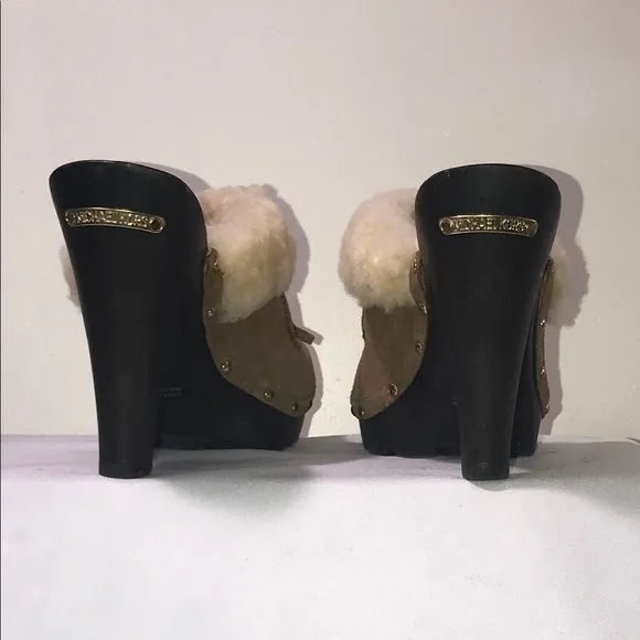 Michael Kors Shearling lined Mules Size 8 EUC