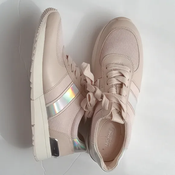 🩷💚🆕️⚜️Michael Kors⚜️🩷💚Women's Maddy Logo Trainer Sneakers Mauve Pink Size 6