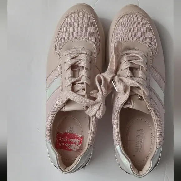🩷💚🆕️⚜️Michael Kors⚜️🩷💚Women's Maddy Logo Trainer Sneakers Mauve Pink Size 6