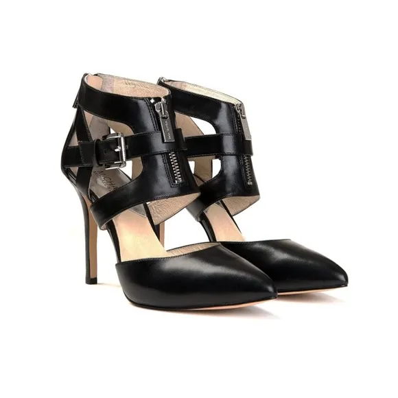 MICHAEL Michael Kors Anya Leather Pump Heels - Black. Size 10