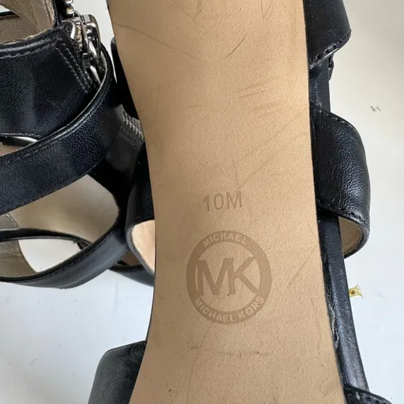 MICHAEL Michael Kors Anya Leather Pump Heels - Black. Size 10
