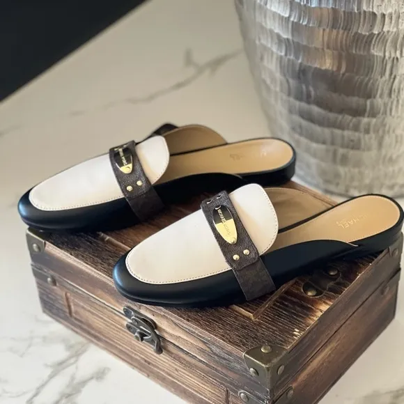 MICHAEL Michael Kors Plate Mules in Black &amp; Light Cream