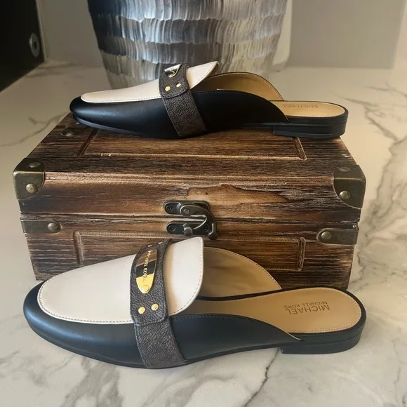 MICHAEL Michael Kors Plate Mules in Black &amp; Light Cream