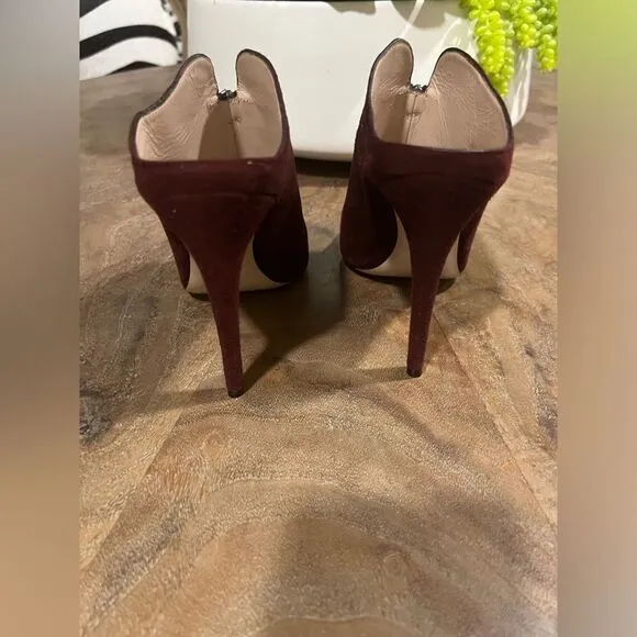 Miu Miu suede mules size 38 (7.5 US)