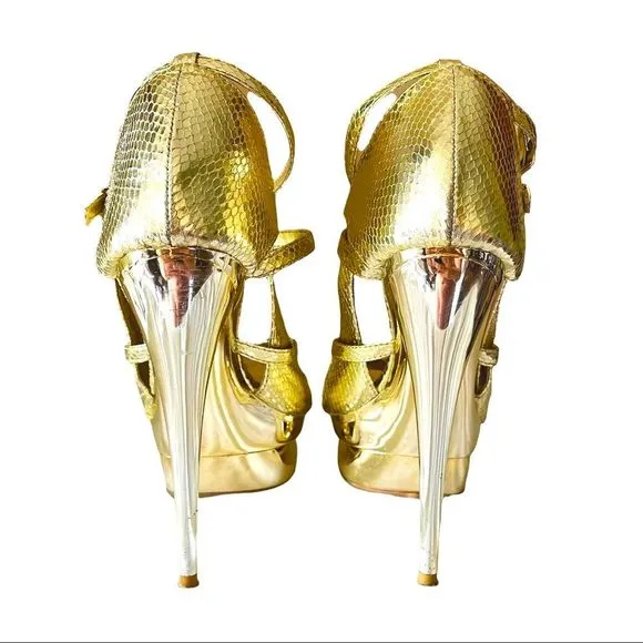 🏖️ Mix &amp; Match 3/$275 🏖️ Vintage Apple Bottom &quot;Cookie&quot; Gold Heels