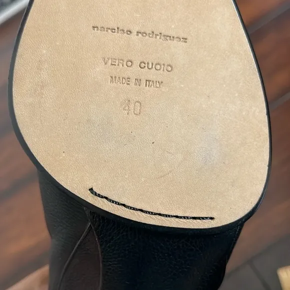Narciso Rodriguez Leather Booties Shoes Pointed Toe sz 40 Quiet Luxury Old MOney