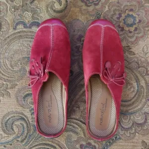 Natural Soul by Naturalizer suede mules.  Size 7.5