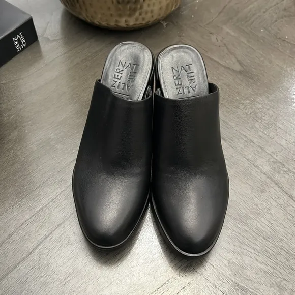 NATURALIZER GenN-Connect Mules