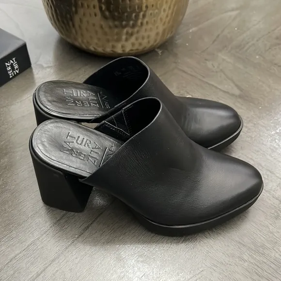 NATURALIZER GenN-Connect Mules