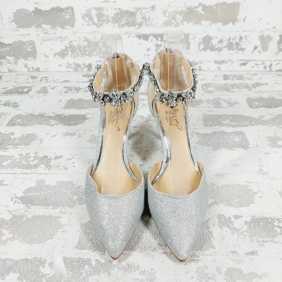 New Badgley Mischka Raleigh Silver Ankle Strap Pointed Toe Heels C207