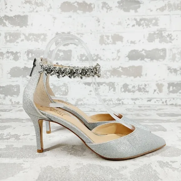 New Badgley Mischka Raleigh Silver Ankle Strap Pointed Toe Heels C207