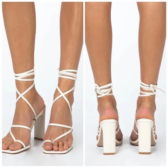 New Billini Cheyenne bone white Lace up heels Size 9