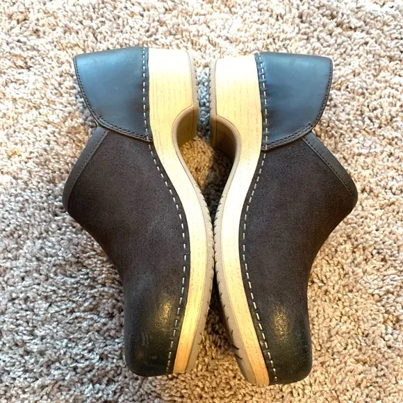 New Dansko Brenna Burnished Suede Leather Clog Mules Brown Size 37 Size 6.5-7