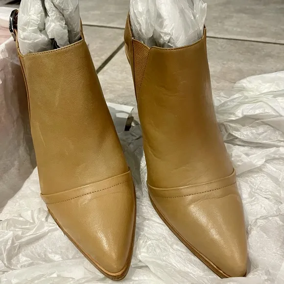New Donald Pliner Leather Vico-43 Natural Tan Burnshed Calf Bootie Open Back 9.5