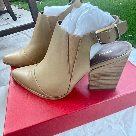 New Donald Pliner Leather Vico-43 Natural Tan Burnshed Calf Bootie Open Back 9.5