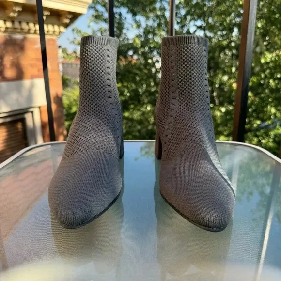 New Eileen Fisher Honey Stretch Knit Ankle Boots Shoes Pull On Heeled Gray