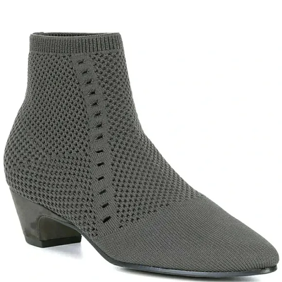 New Eileen Fisher Honey Stretch Knit Ankle Boots Shoes Pull On Heeled Gray