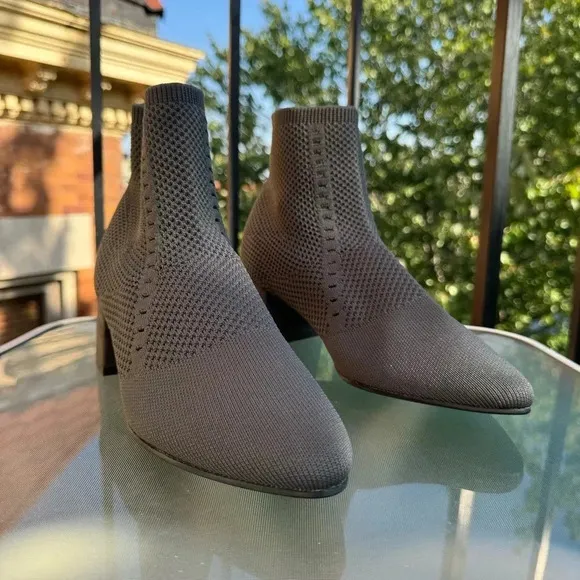 New Eileen Fisher Honey Stretch Knit Ankle Boots Shoes Pull On Heeled Gray