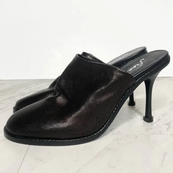 New! Free People Leila Black Leather Mule 37 1/2